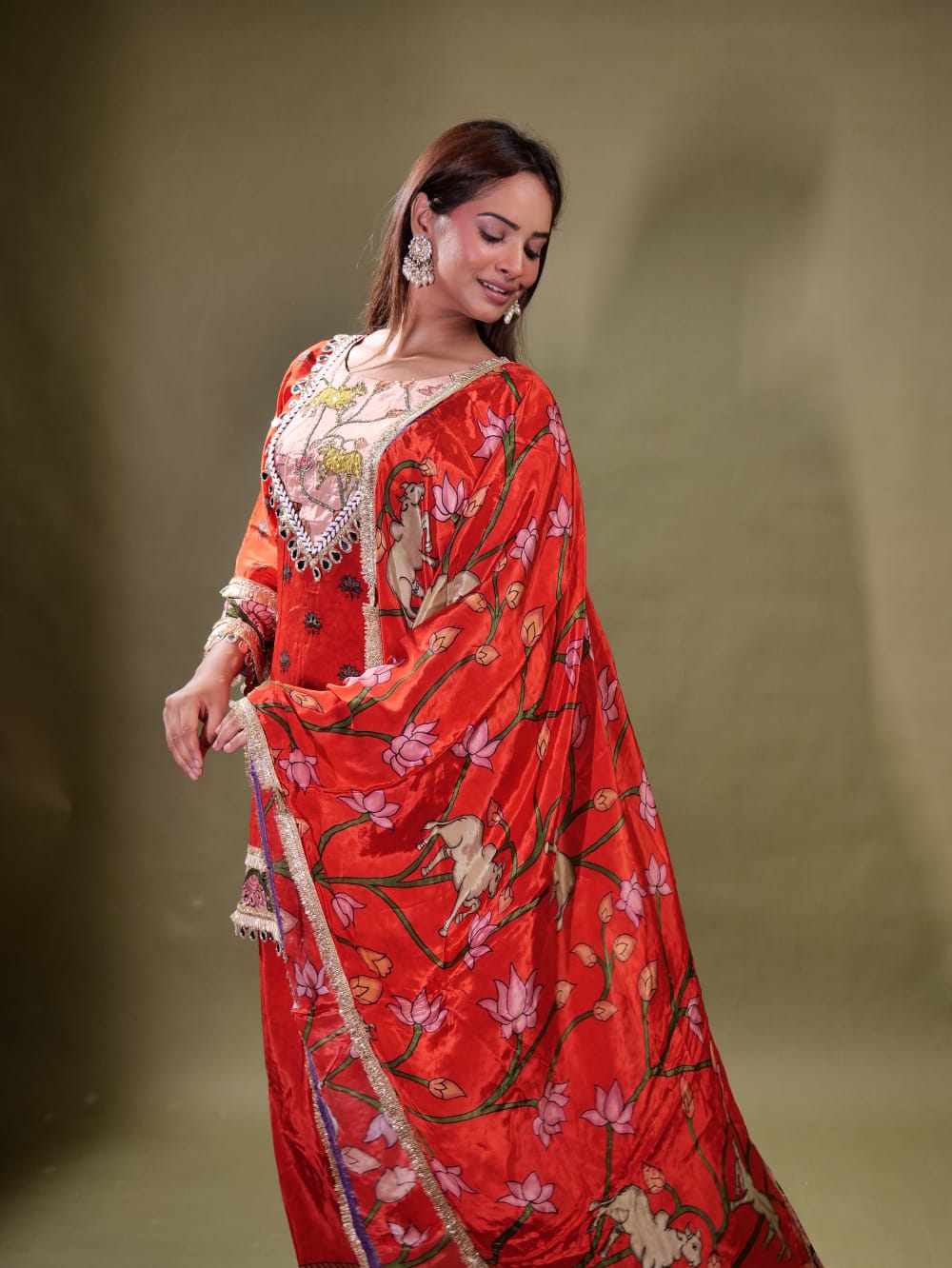 Stunning Print Suit With Neck Work TT055