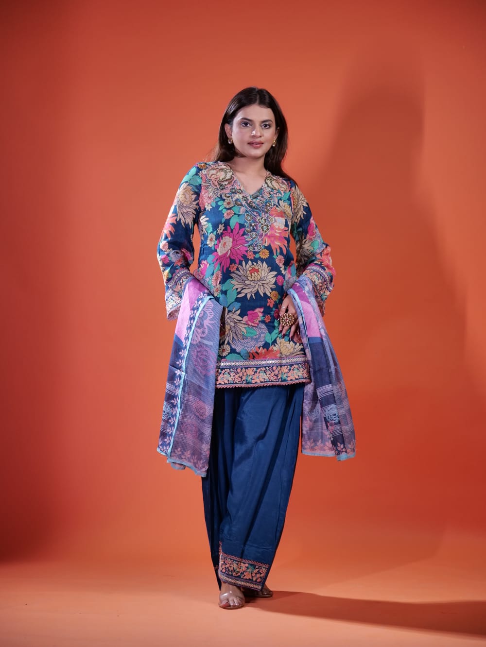 Beautiful Suit With Flower Work TT070