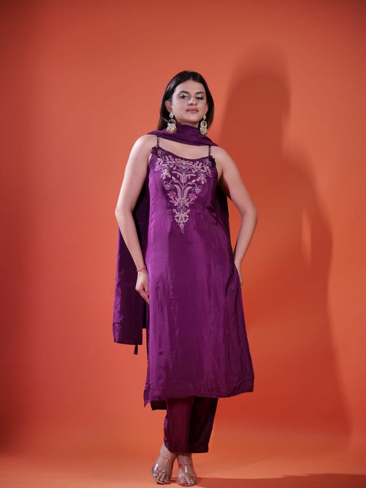 Elegant Long Suit TT067