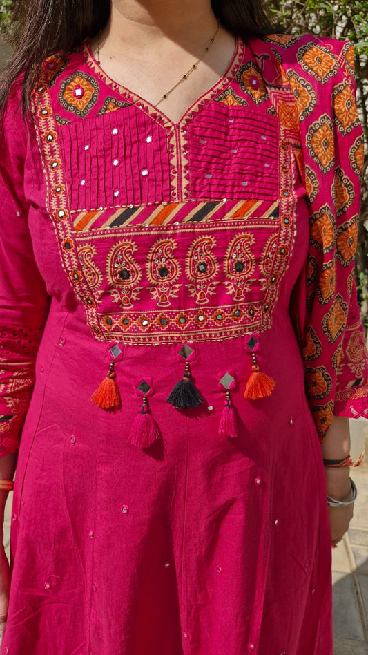 Elegant Anarkali Suit Set TT131