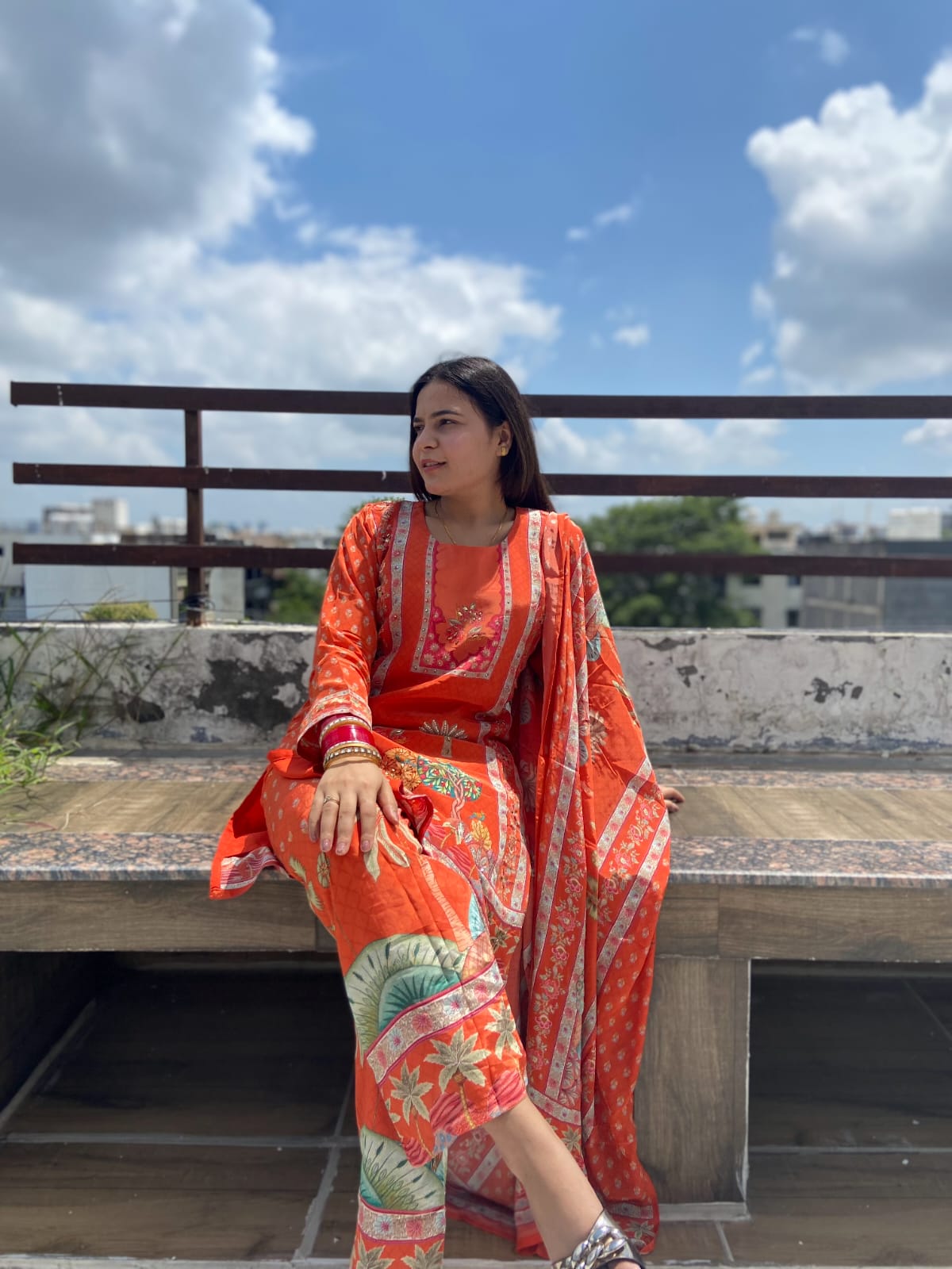 Beautiful Full Sleeves Designer Suit TT003