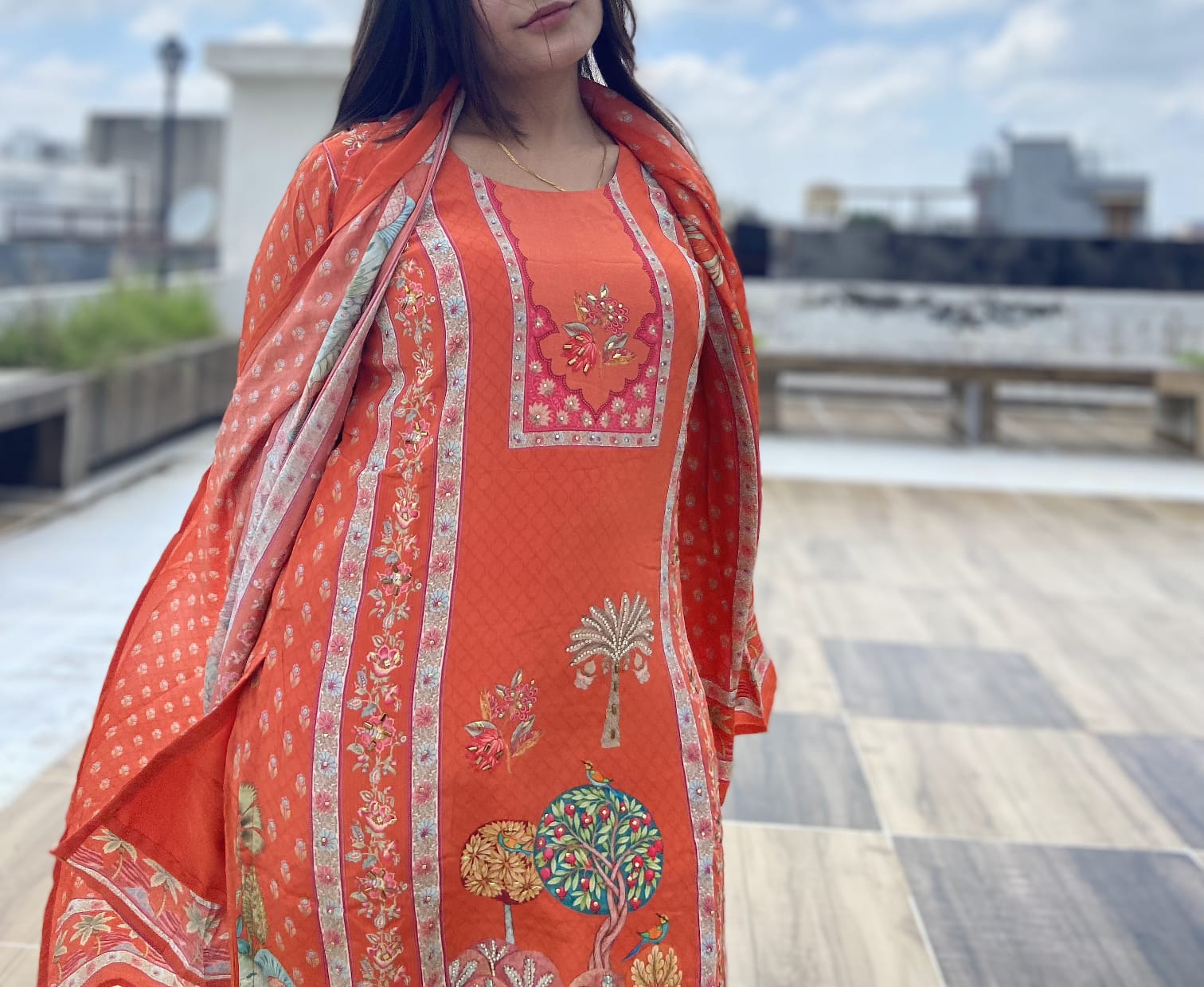 Beautiful Full Sleeves Designer Suit TT003