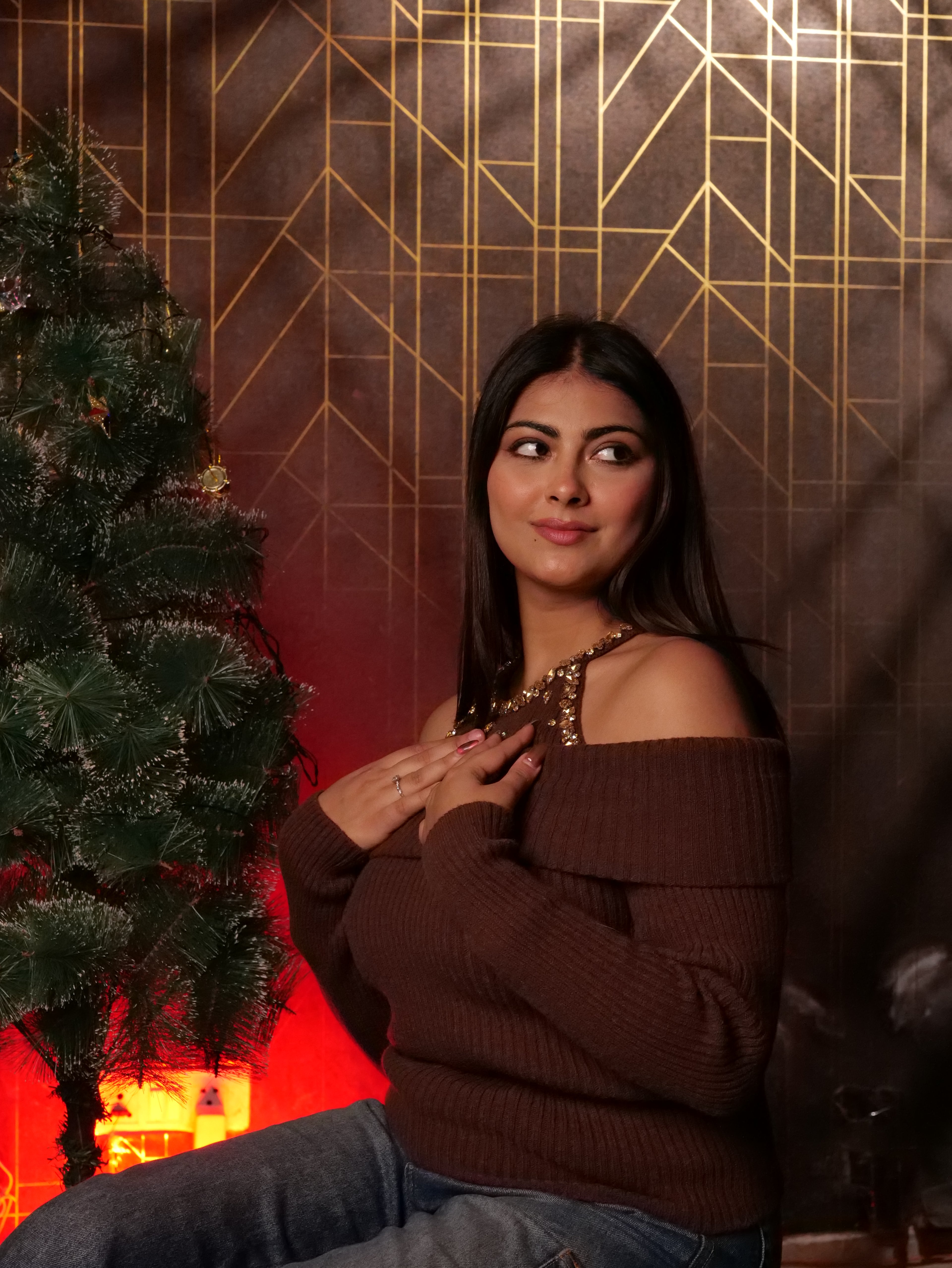 Elegant Off Shoulder Top TTO107