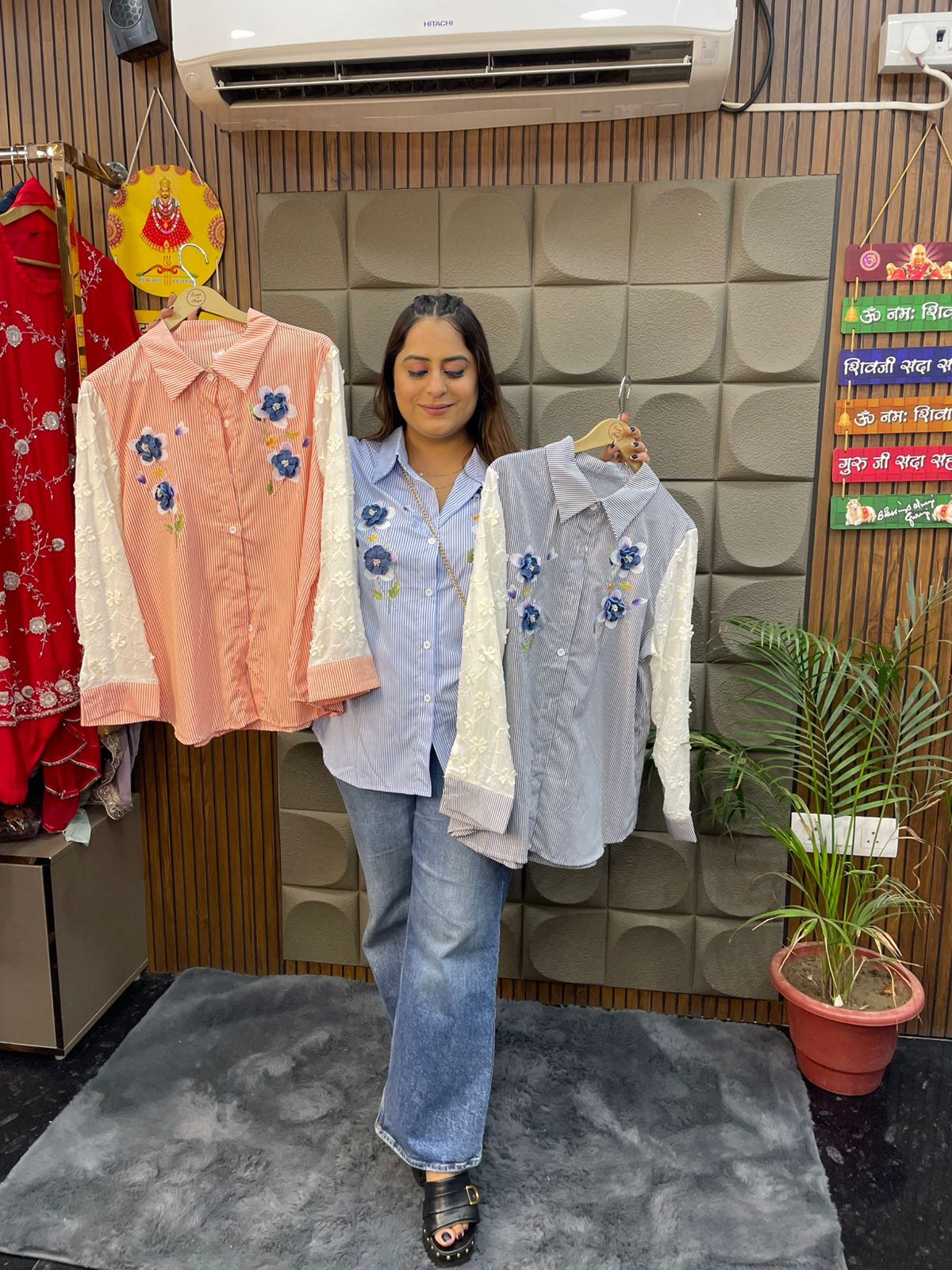 Floral Print Shirt with Lace Sleeves – Feminine, Fresh & Flawless