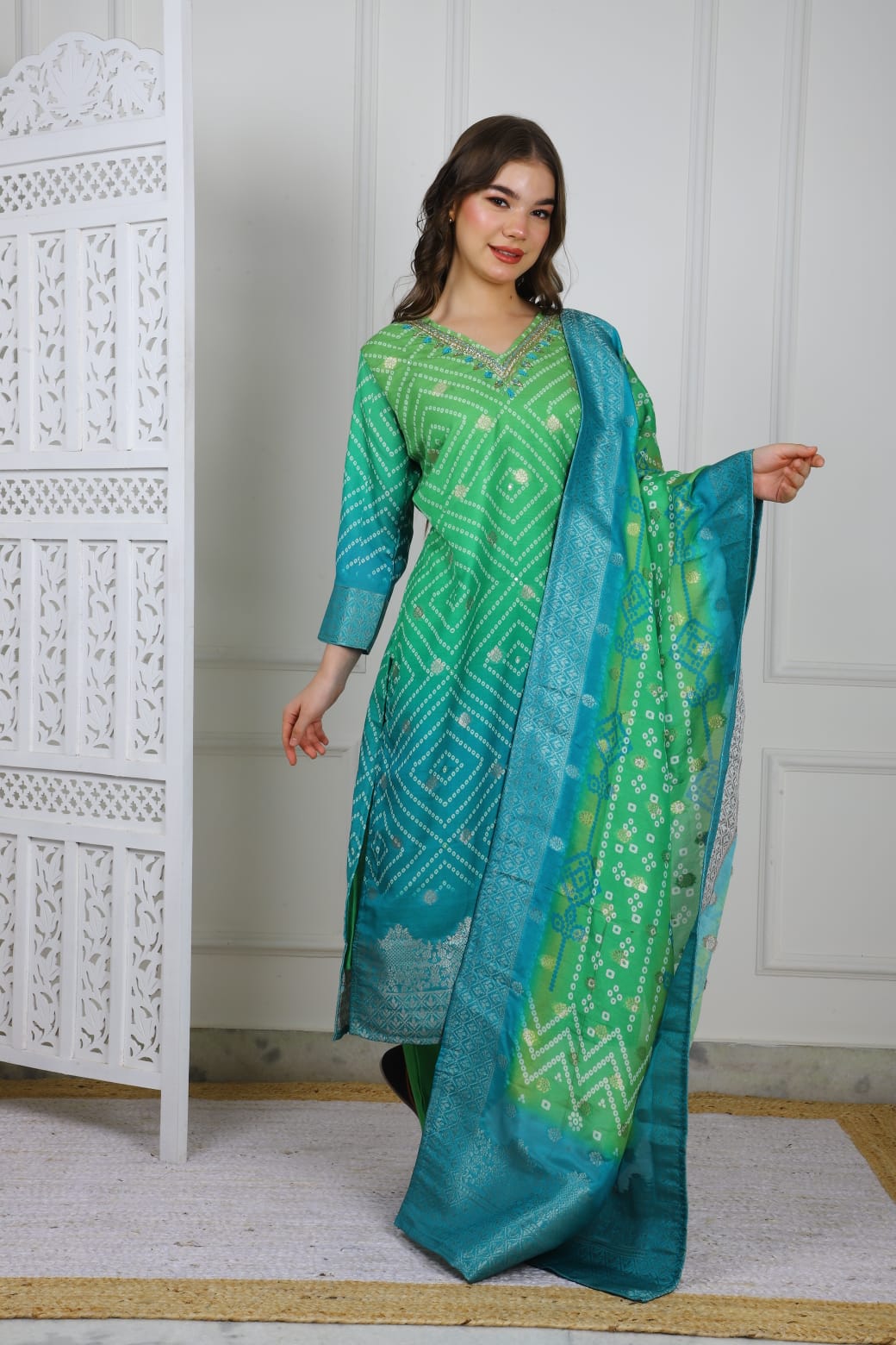 Bandhani Print suit set TT028