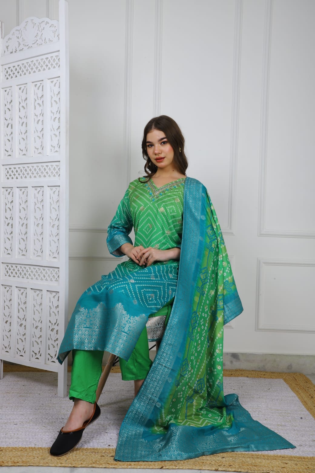 Bandhani Print suit set TT028