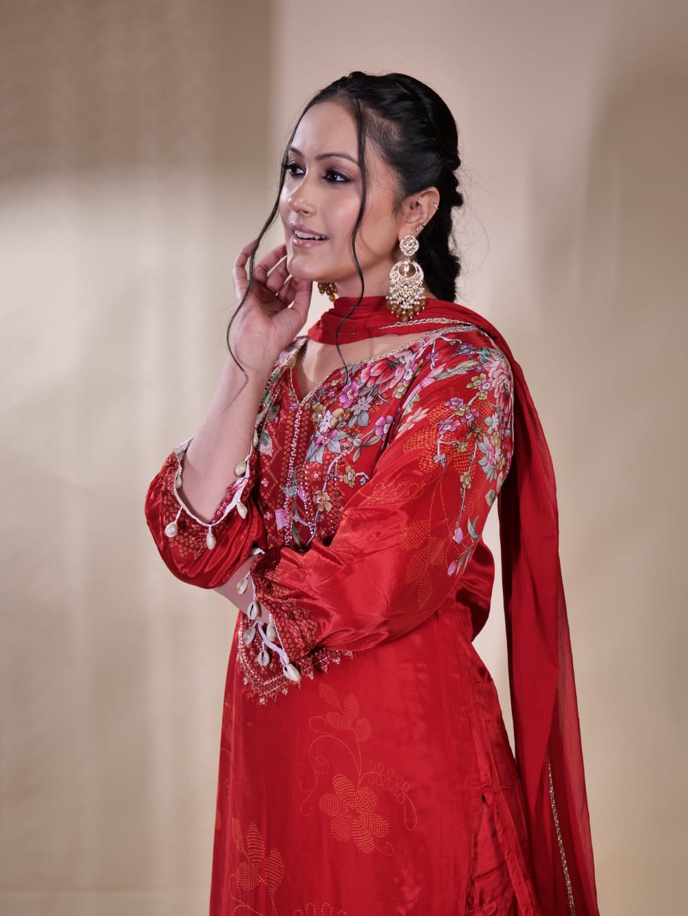 A Timeless Classic for Festive Occasions TT051