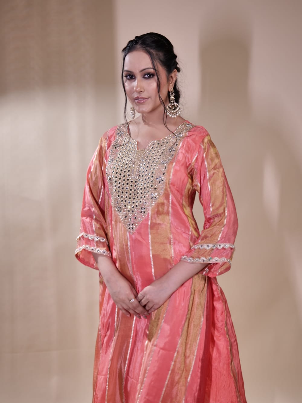 A Beautifully Crafted Salwar Kameez Ensemble TT053