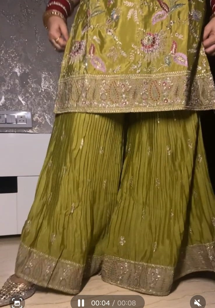 Elegant Green Festive Attire TT052