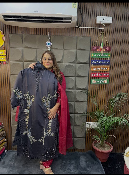 Traditional Elegance: Red and Black Festive Attire Collection TT045