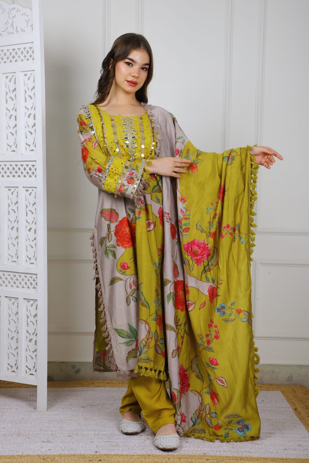 Elegant Floral Embroidered Dress with Yellow Accents TT043