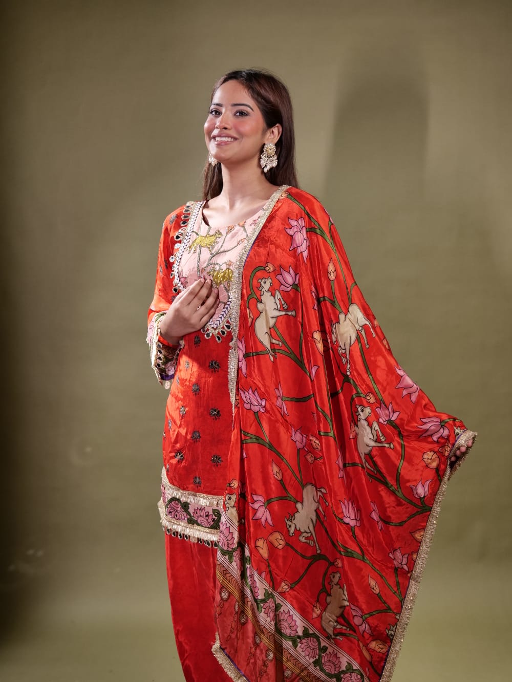 Stunning Print Suit With Neck Work TT055