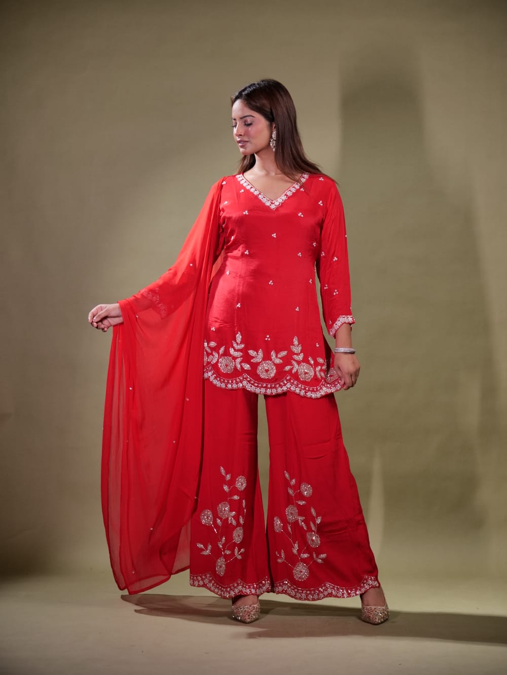 Beautiful Floral Work Suit With V Neck TT056