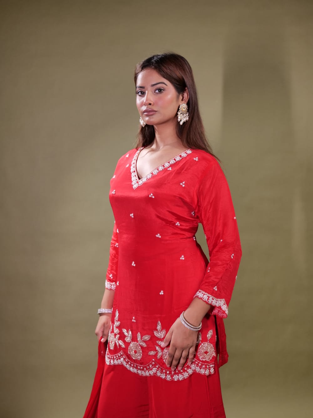 Beautiful Floral Work Suit With V Neck TT056