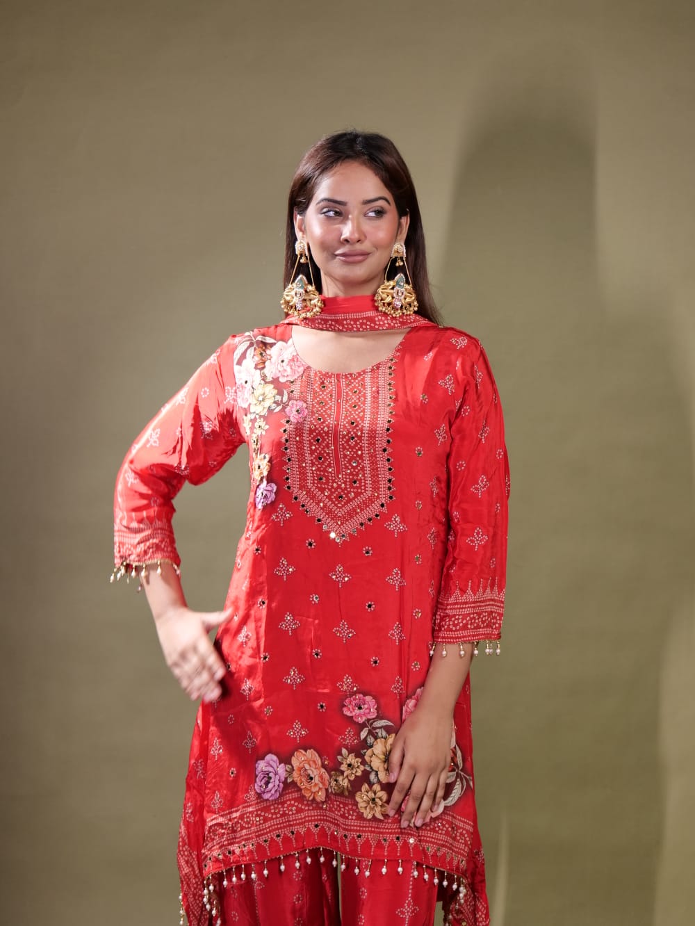 Beautiful C - cut Suit Set TT060