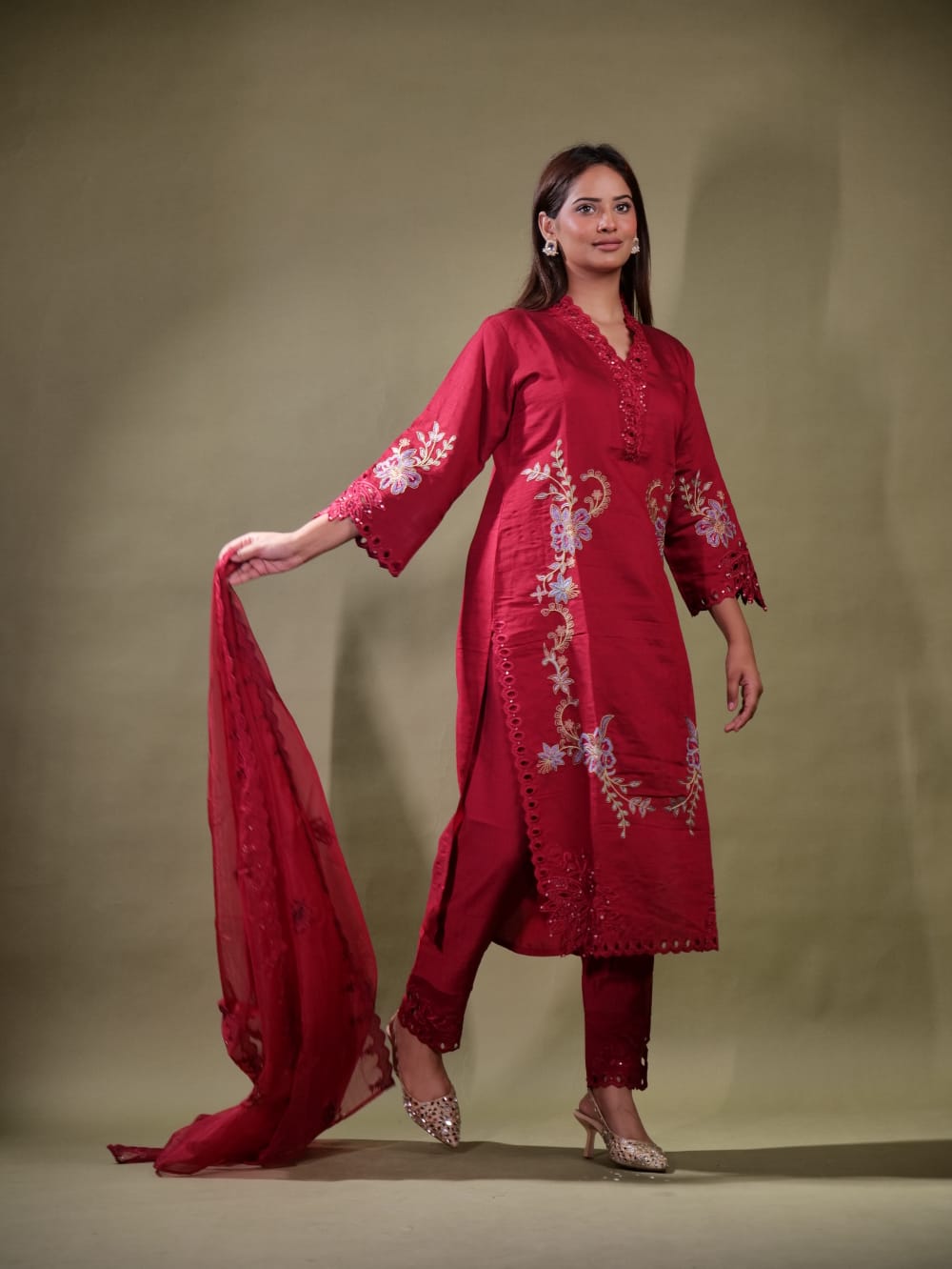 Stunning Pakistani Suit Set TT061