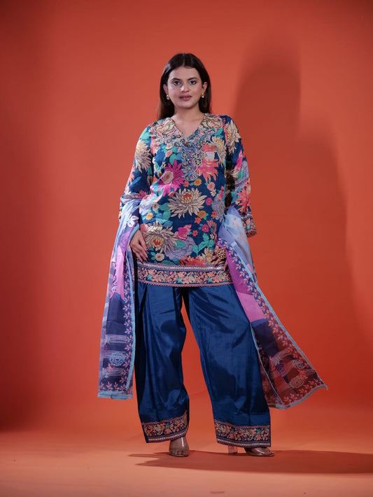 Beautiful Suit With Flower Work TT070