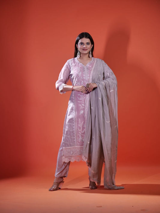 Beautiful Suit With Lace Work TT068