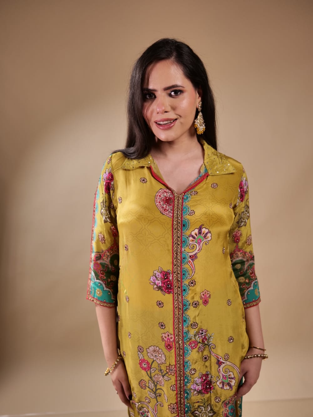 Beautiful Dress With V neck TT078