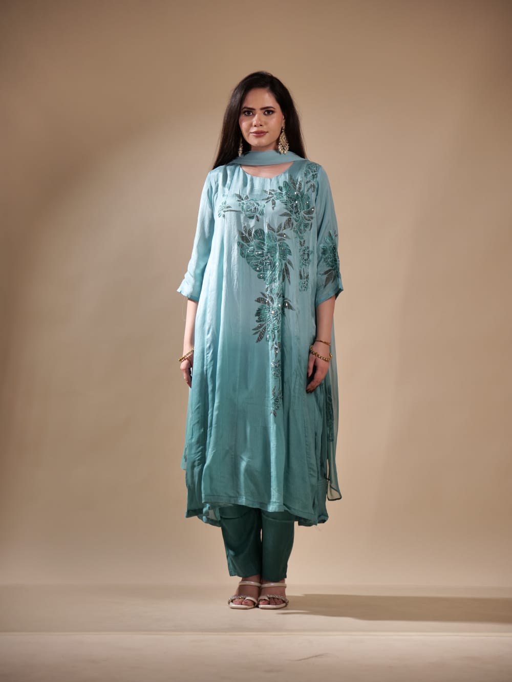 Beautiful Designer Suit TT079