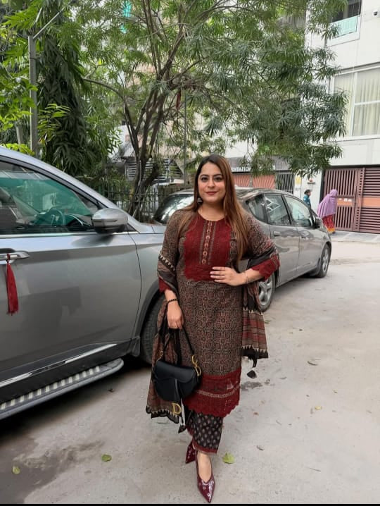 Elegant Lace Detailing Suit Set TT133