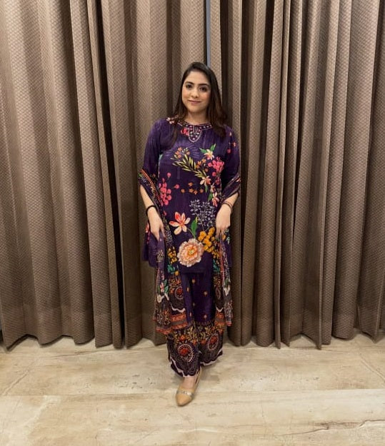 Beautiful Floral Print Crepe Suit TT135