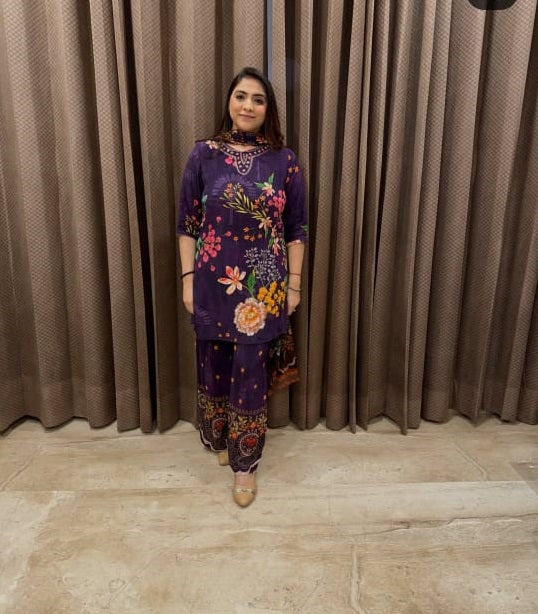 Beautiful Floral Print Crepe Suit TT135