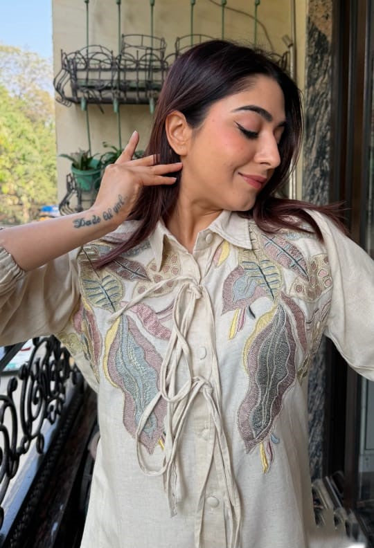 Beautiful Tie Up Co-Ord Set With Thread Work TT137