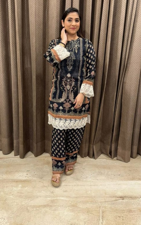 Beautiful Pattern Print Suit TT149