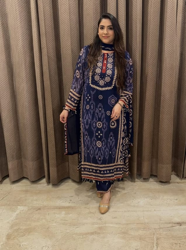 Stunning Long Georgette Suit TT154