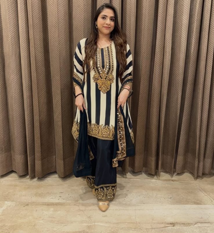 Beautiful Designer Crepe Suit TT156