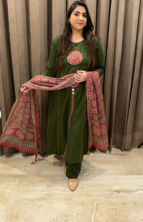 Beautiful A-Line Cotton Suit TT164